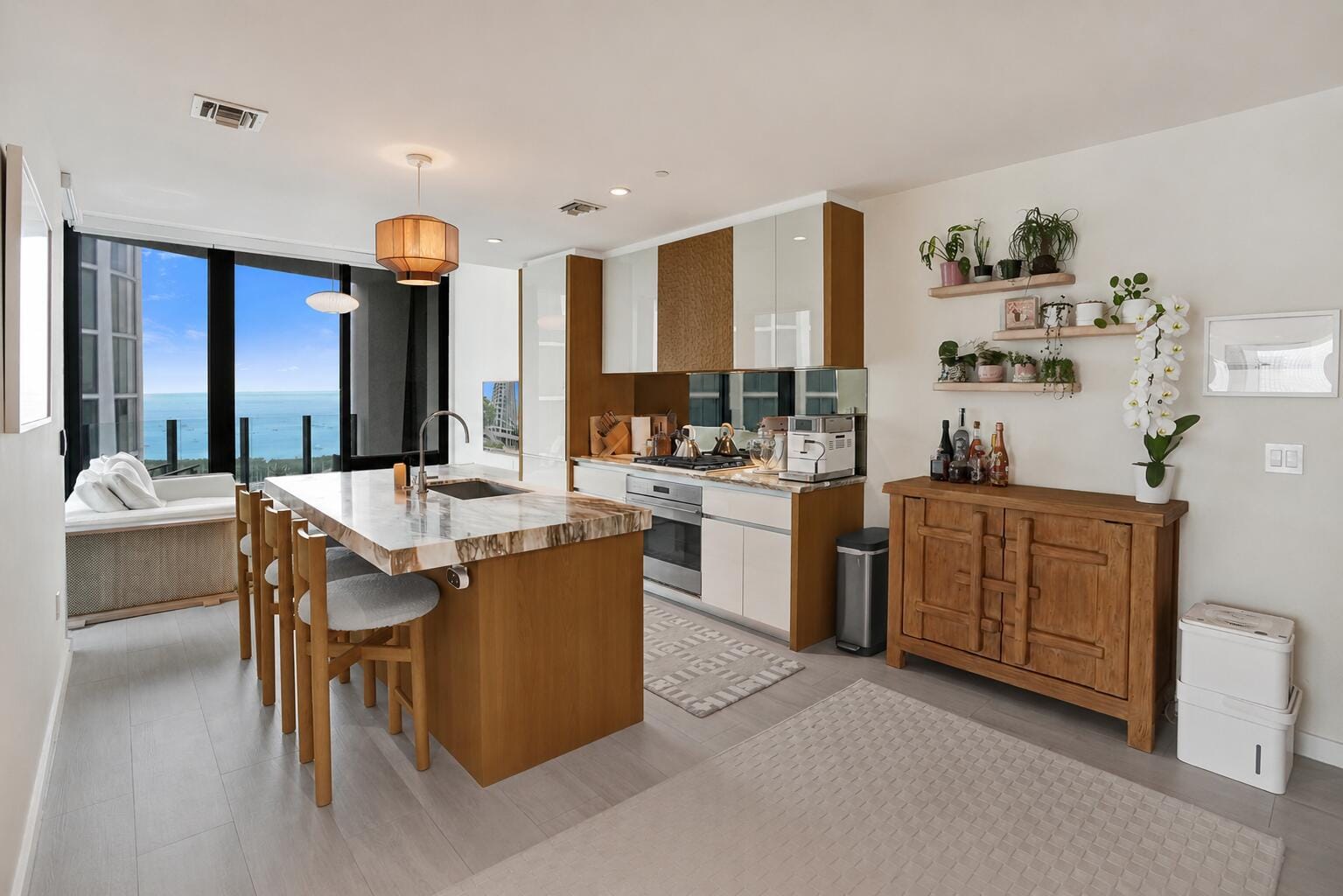 2831 S Bayshore Drive 2204 — photo 2