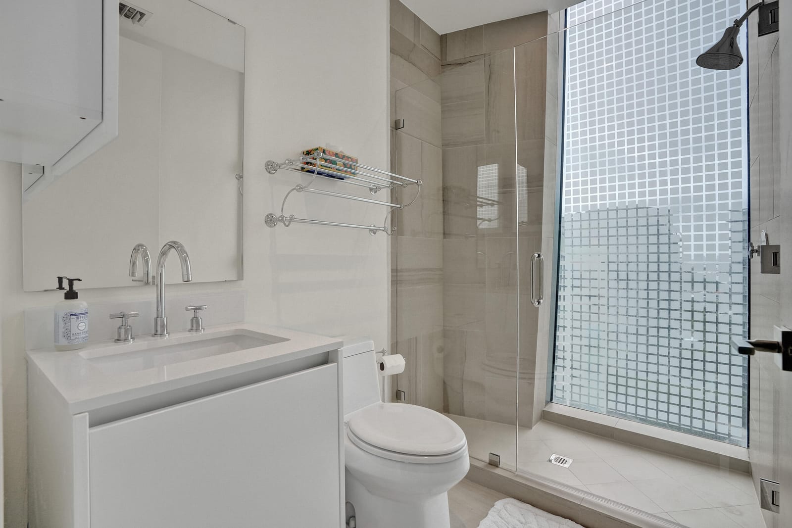 2831 S Bayshore Drive 2204, Miami, FL 33133 photo 18