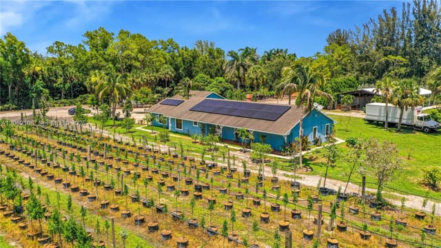 2587 E Road, Loxahatchee Groves, Loxahatchee, FL