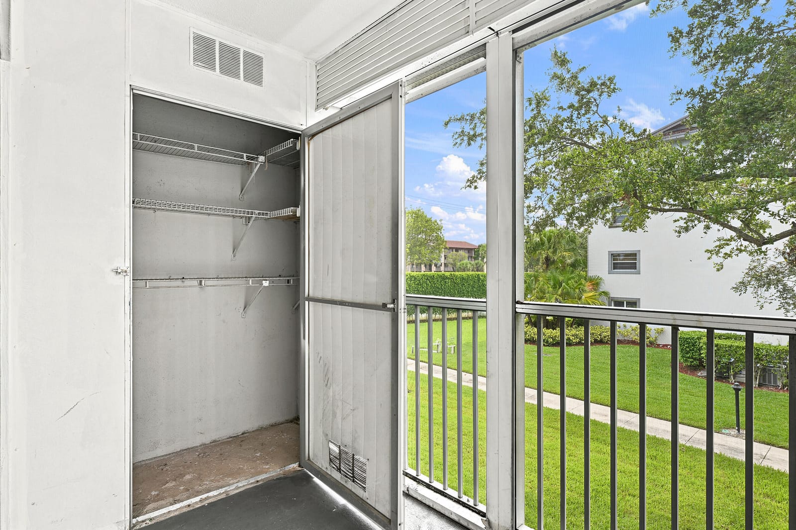 1400 SW 124th Terrace 202Q, Pembroke Pines, FL 33027 photo 23
