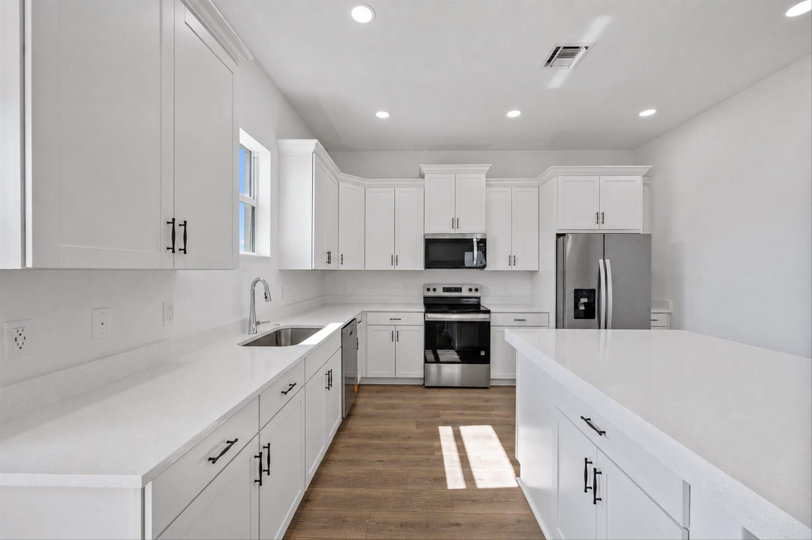 13722 Century Oak Circle — photo 9