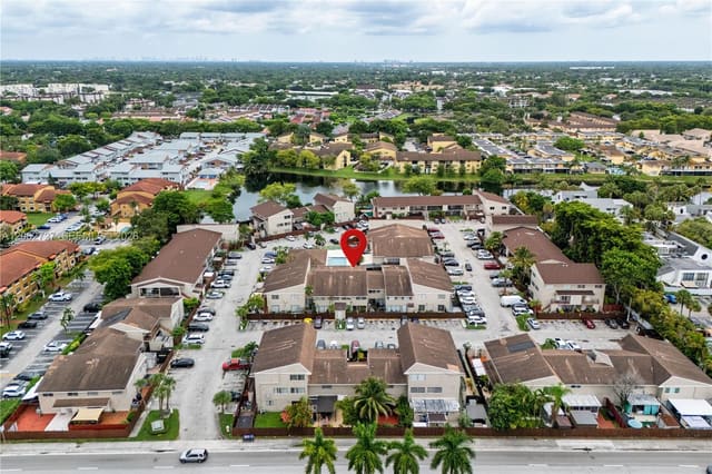 15680 SW 82nd Cir Lane 8-8, Miami, FL 33193