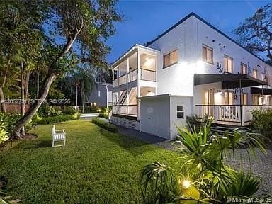 3669 Poinciana Avenue 3B, Miami, FL 33133