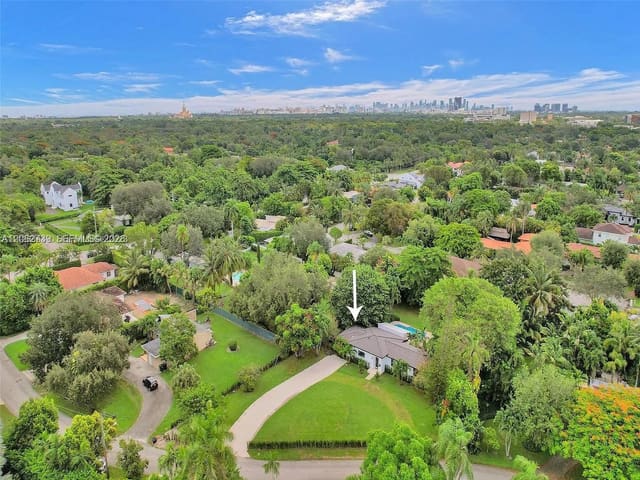 5705 SW 60th Avenue NA, South Miami, FL 33143