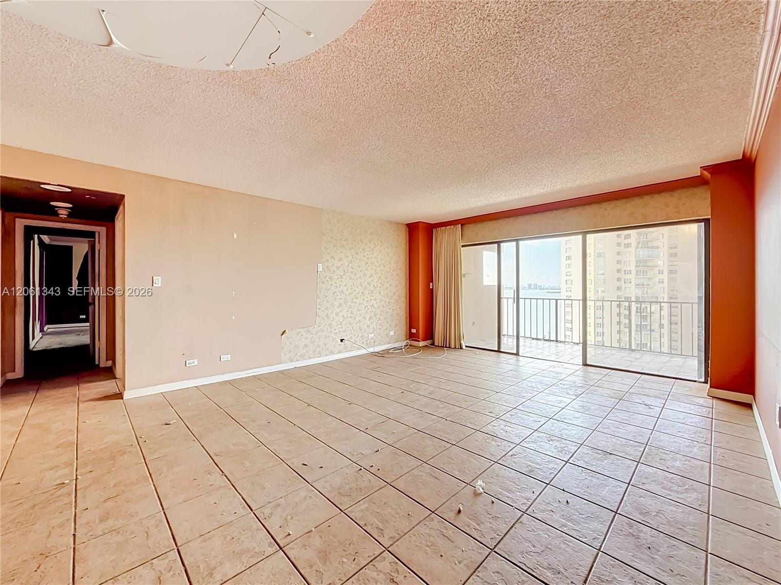 1800 NE 114th Street 1508 — photo 12