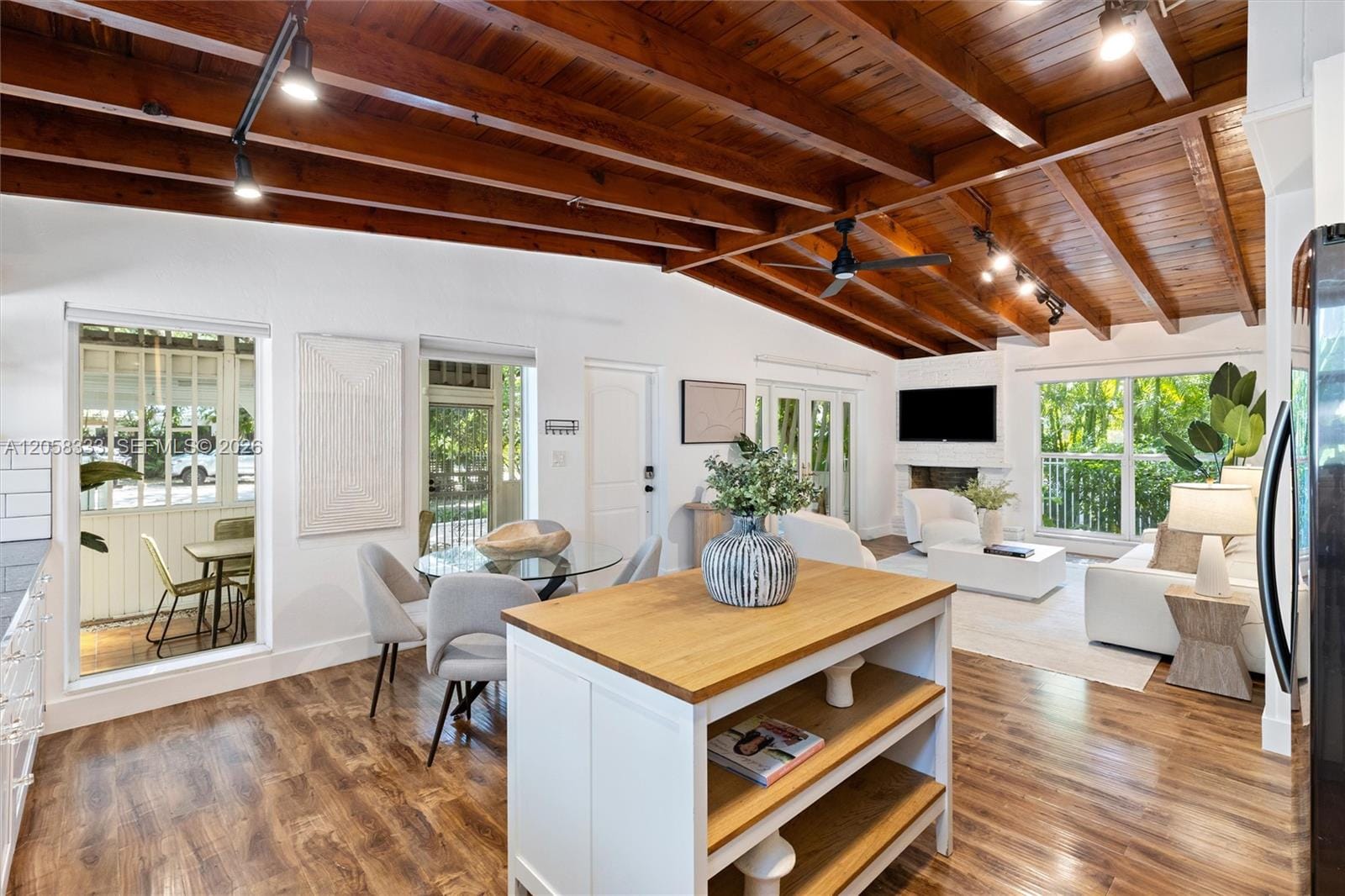 3700 Loquat Avenue — photo 4
