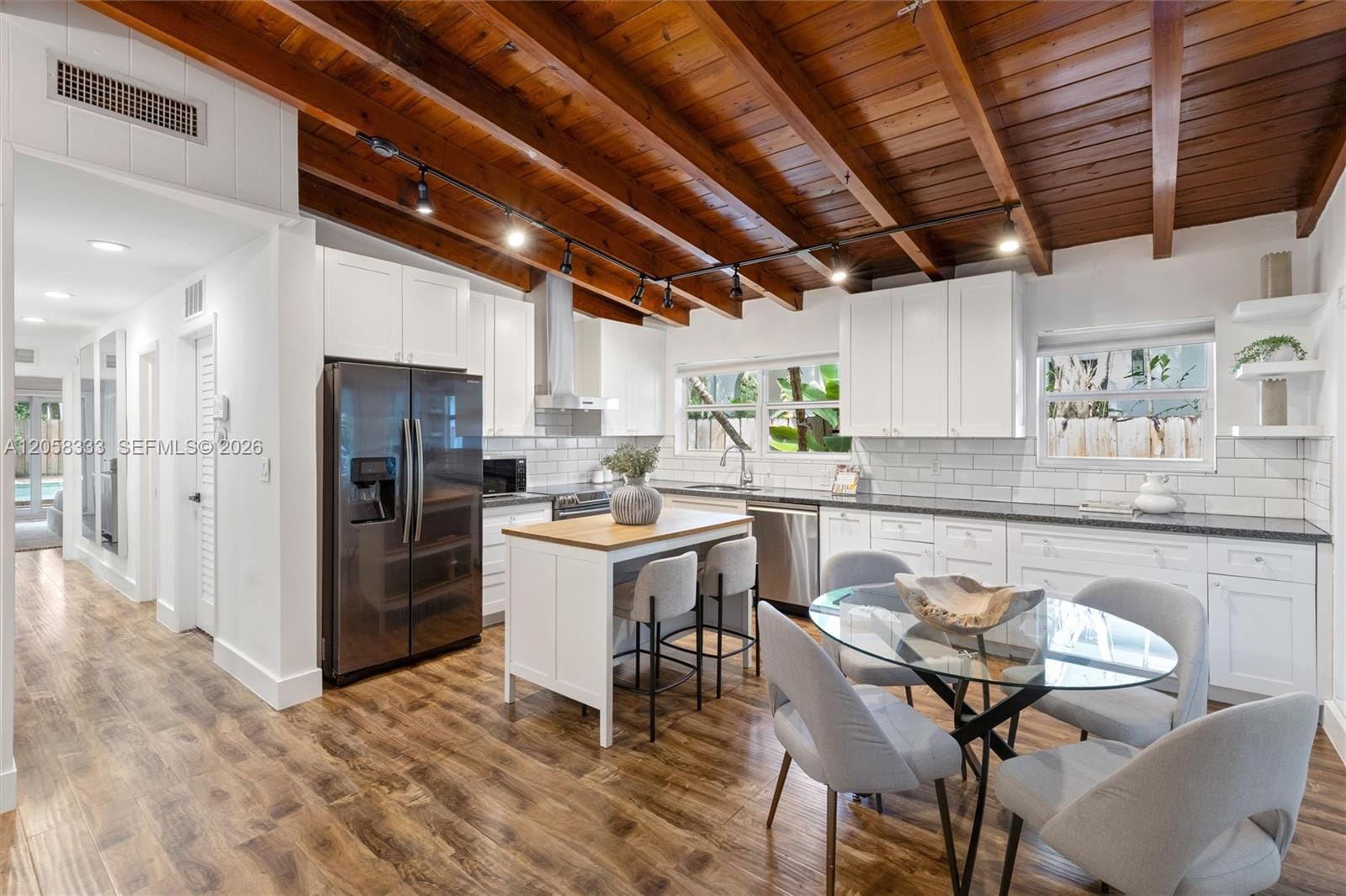 3700 Loquat Avenue — photo 5