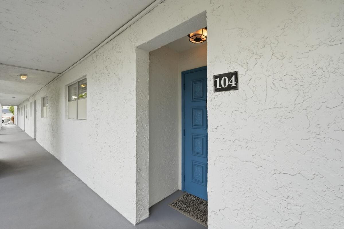 6100 NW 44TH Street 104 — photo 2