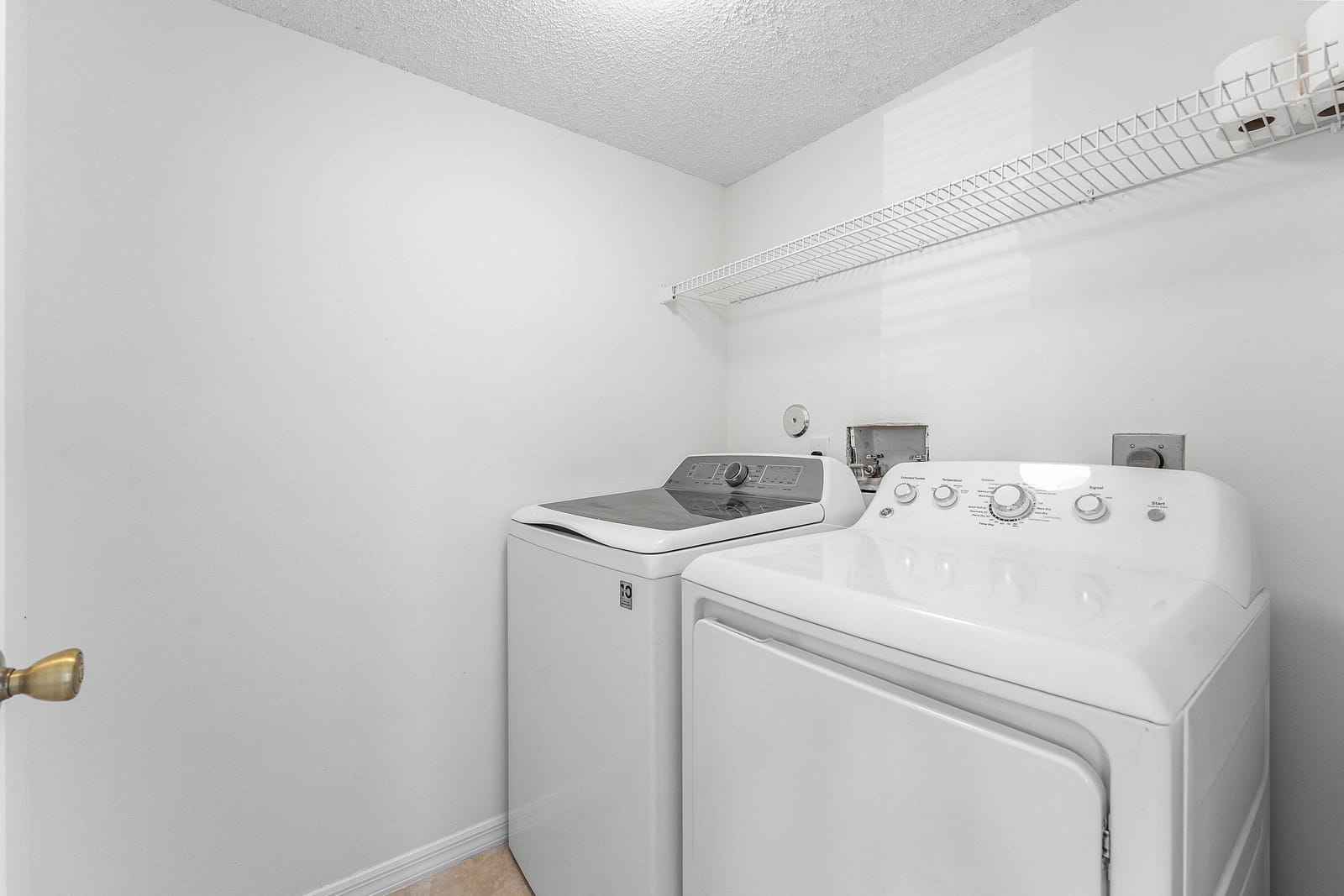5601 Berry Blossom Way W — photo 9