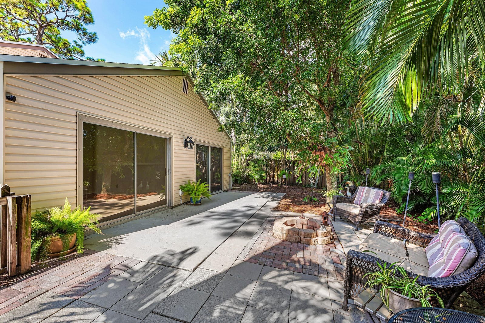 5601 Berry Blossom Way W — photo 10