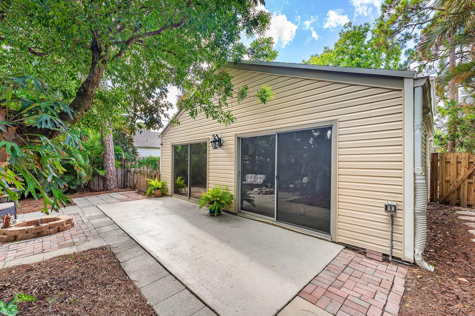 5601 Berry Blossom Way W — photo 11
