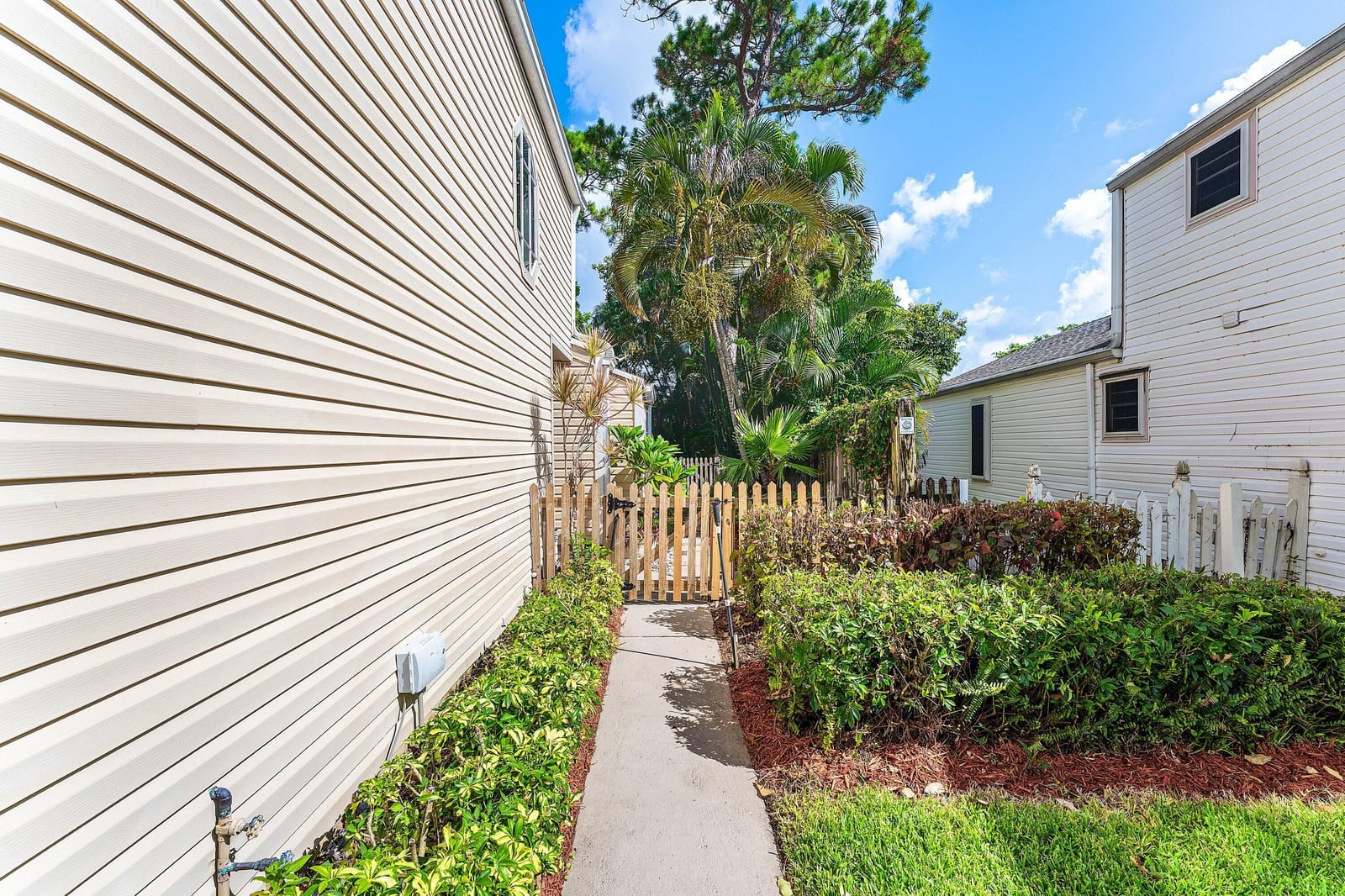 5601 Berry Blossom Way W, West Palm Beach, FL 33415 photo 15