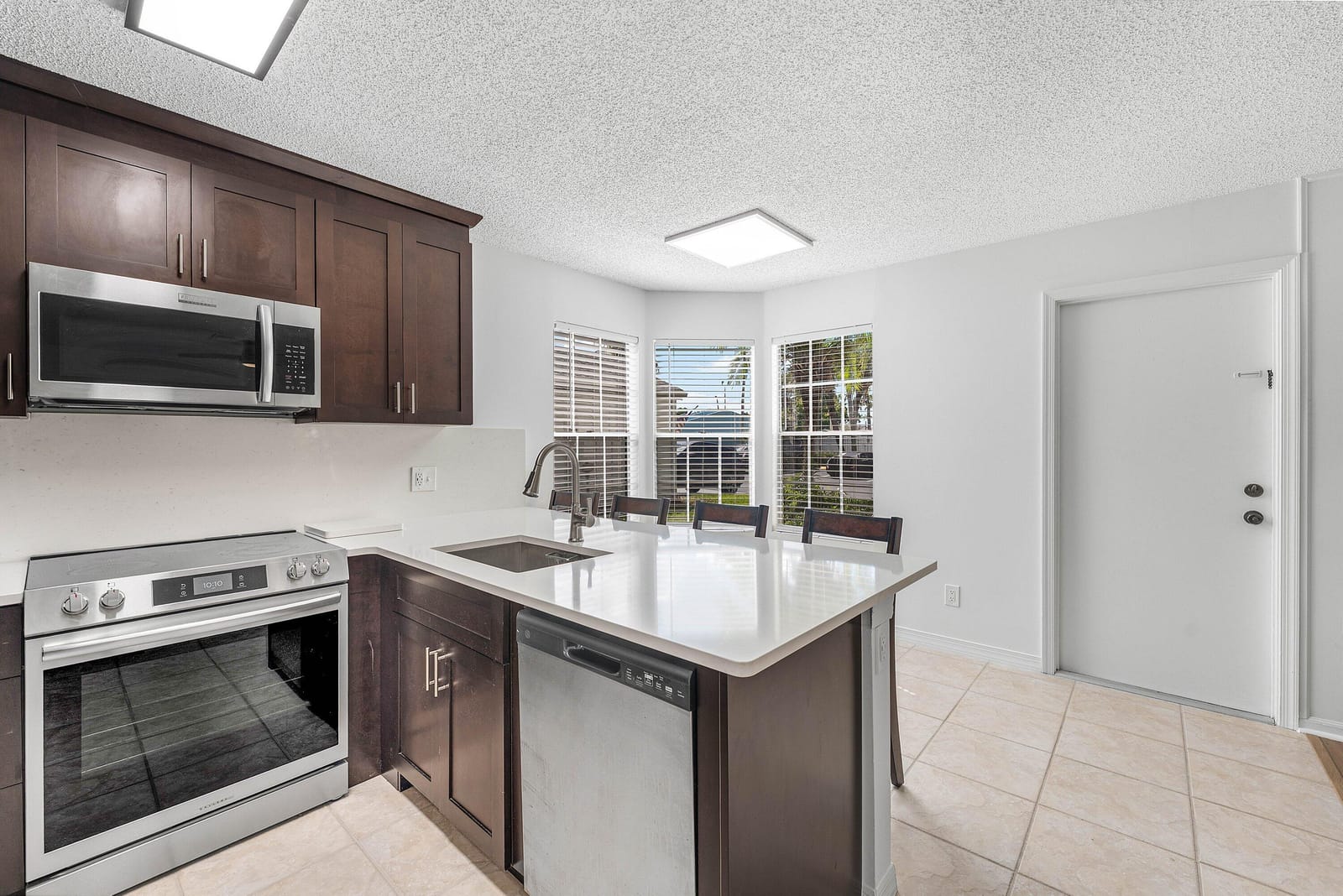 5601 Berry Blossom Way W — photo 2