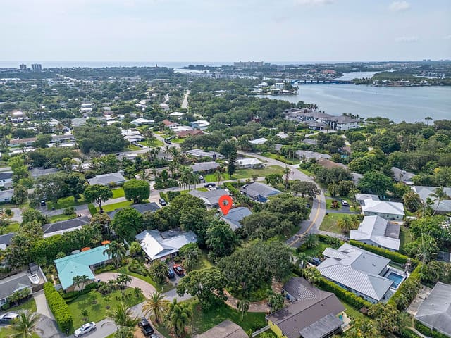 119 W NORFOLK Road, sold in ZIP 33469, Jupiter, FL