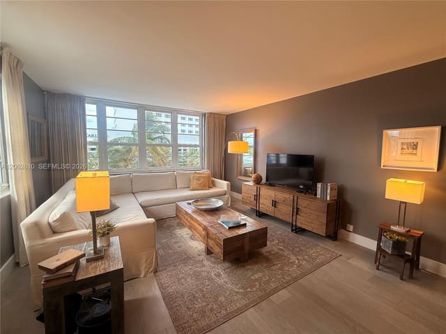 100 Lincoln Road 314B, Miami Beach, FL 33139