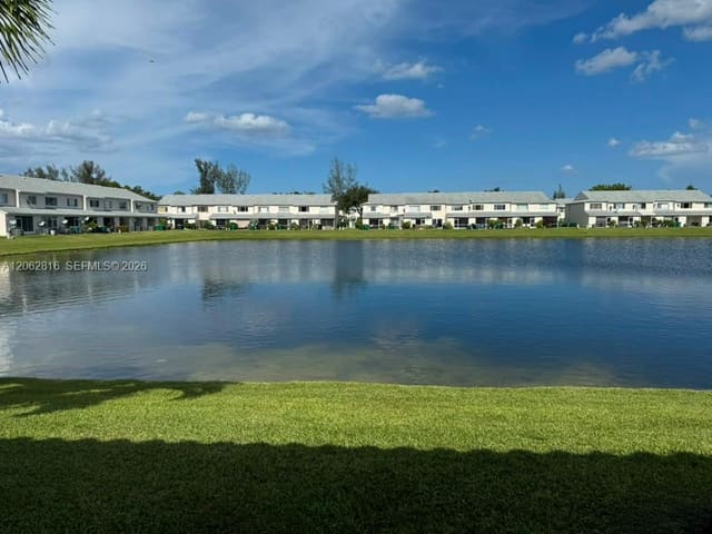 4926 SW 32nd Avenue 136, Dania Beach, FL 33312