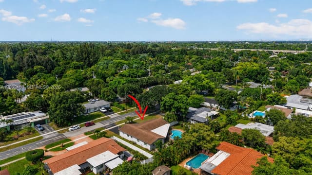 5602 SW 1st Street, Plantation, FL 33317