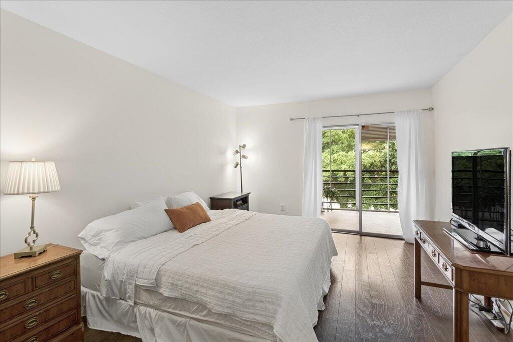 23344 CAROLWOOD Lane 505 — photo 8