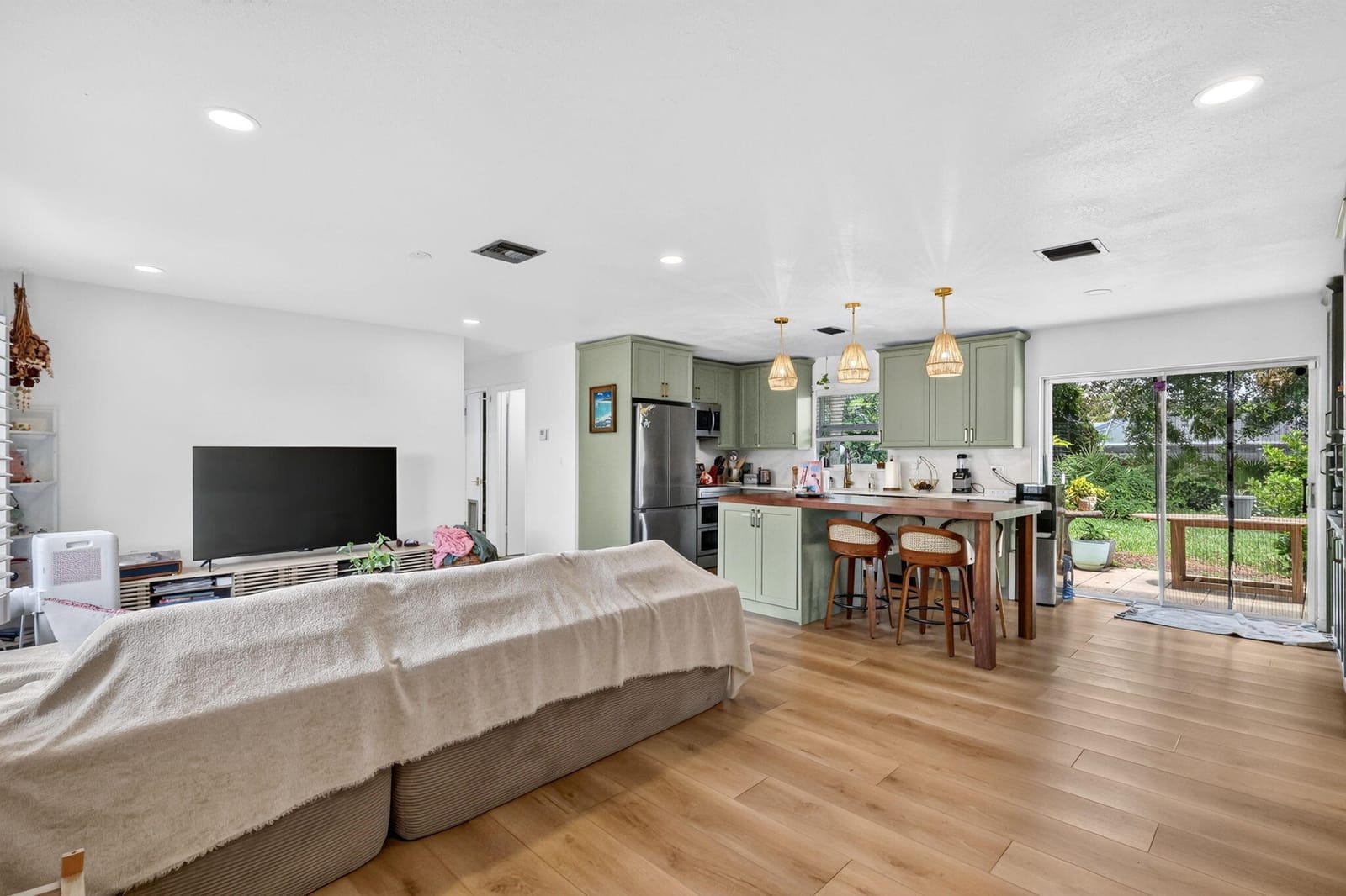 902 SE OCEAN Avenue — photo 7