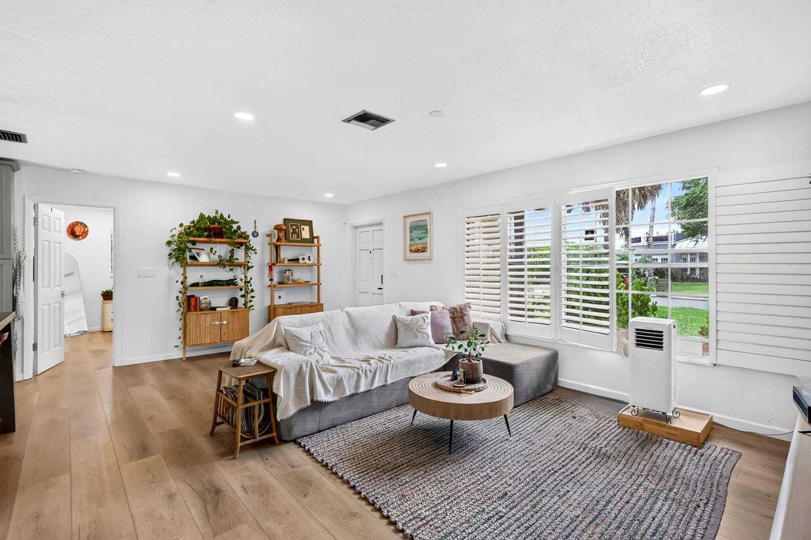 902 SE OCEAN Avenue — photo 10