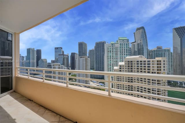 808 Brickell Key Drive 3007, Miami, FL 33131