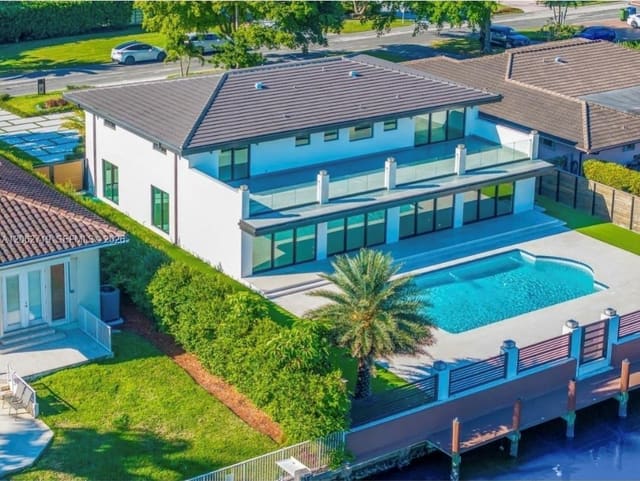 406 Holiday Drive, Hallandale Beach, FL 33009