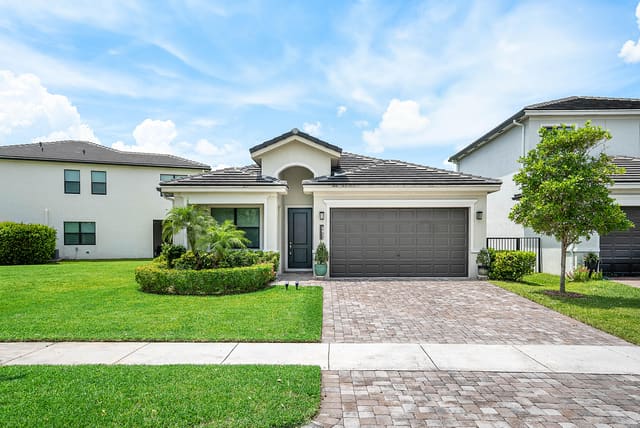 6053 Oceanaire Way, sold in Lantana Farms Pud, Lake Worth, FL