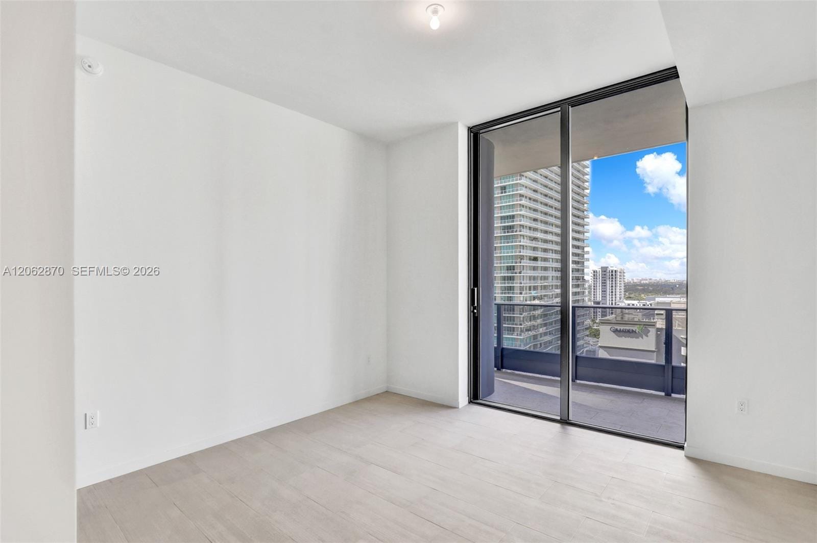 1000 Brickell Plaza 1904 — photo 10