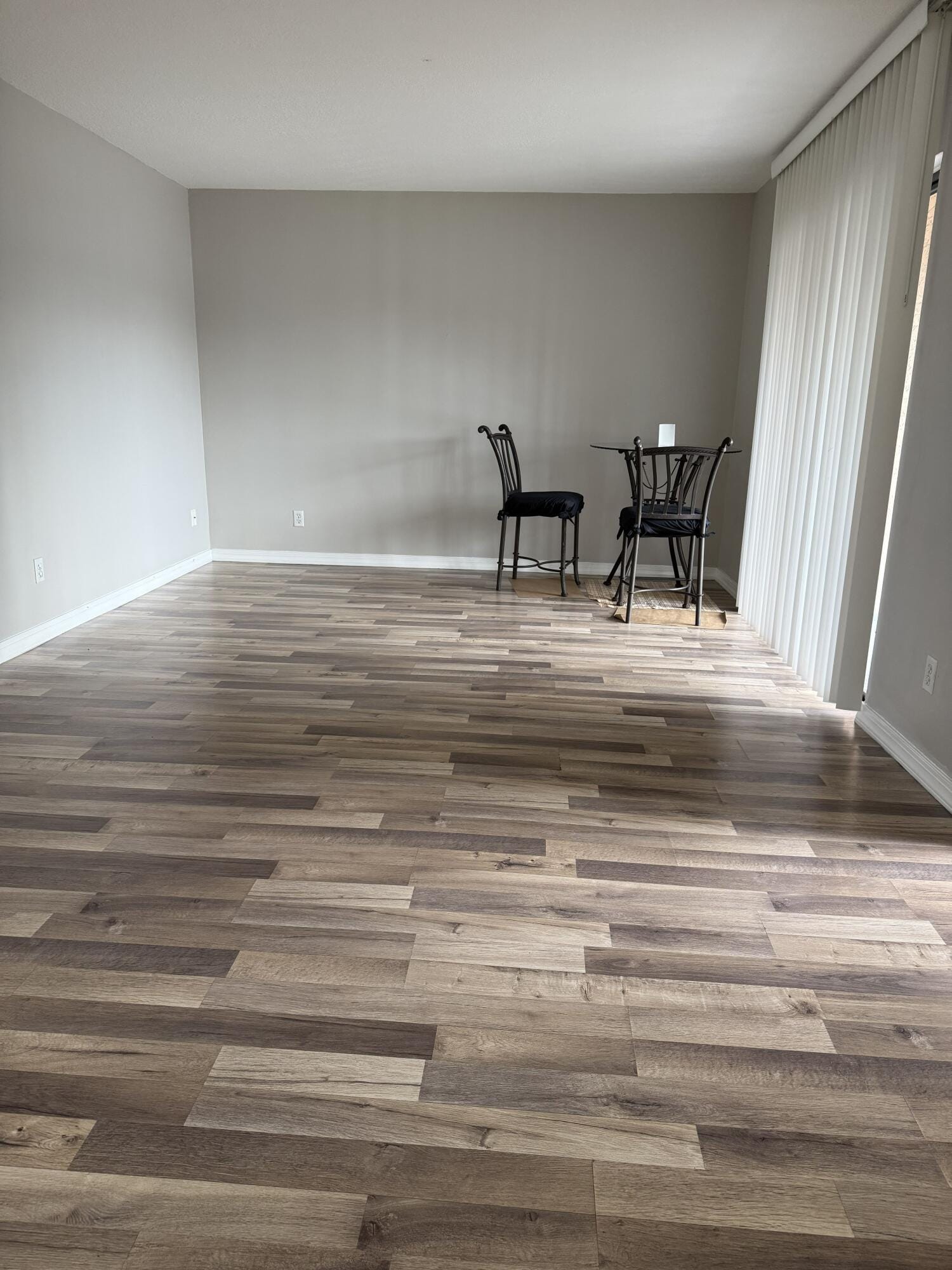 1409 LAKE Avenue 6 — photo 2