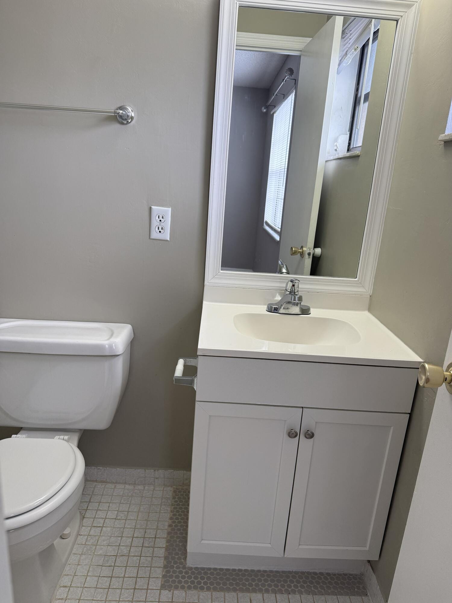 1409 LAKE Avenue 6 — photo 5