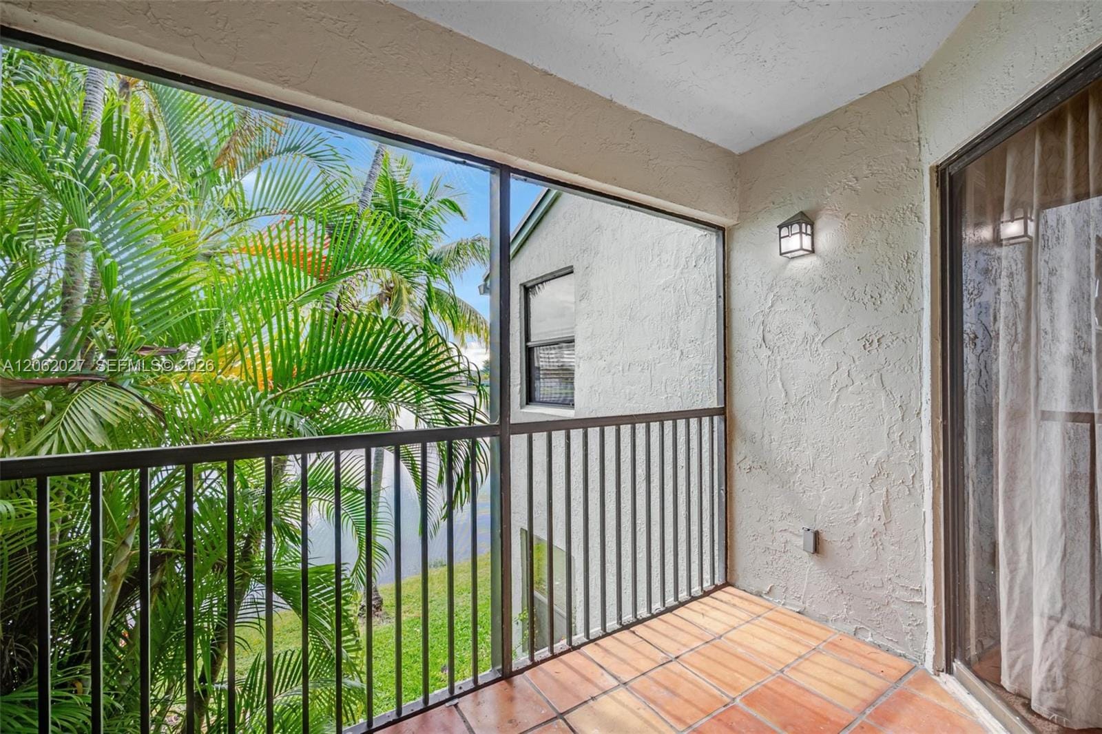 1453 S Liberty Avenue 1453H — photo 4