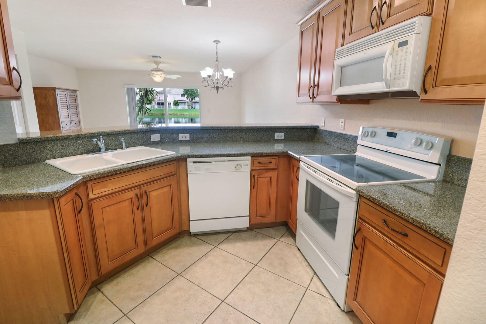 5930 ROYAL Way — photo 5