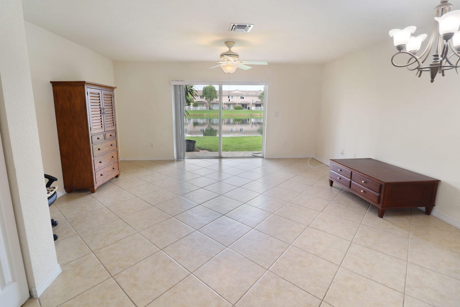 5930 ROYAL Way — photo 9