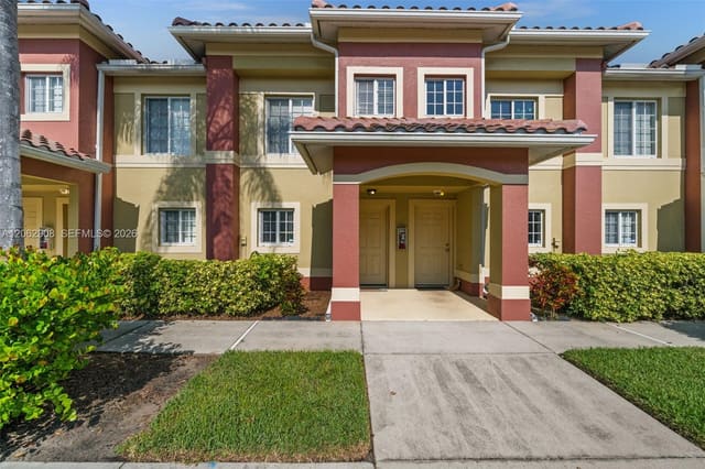 9430 Ivy Brook Run 405, FL 33913
