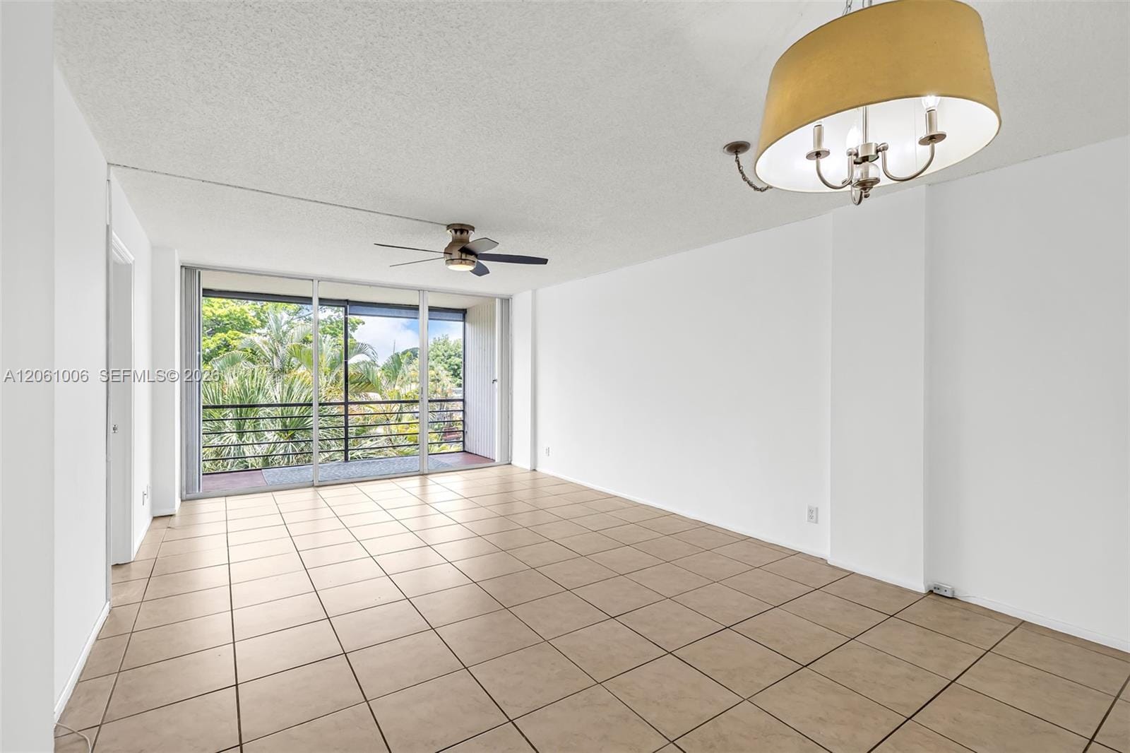 112 Royal Park Drive 3A — photo 2