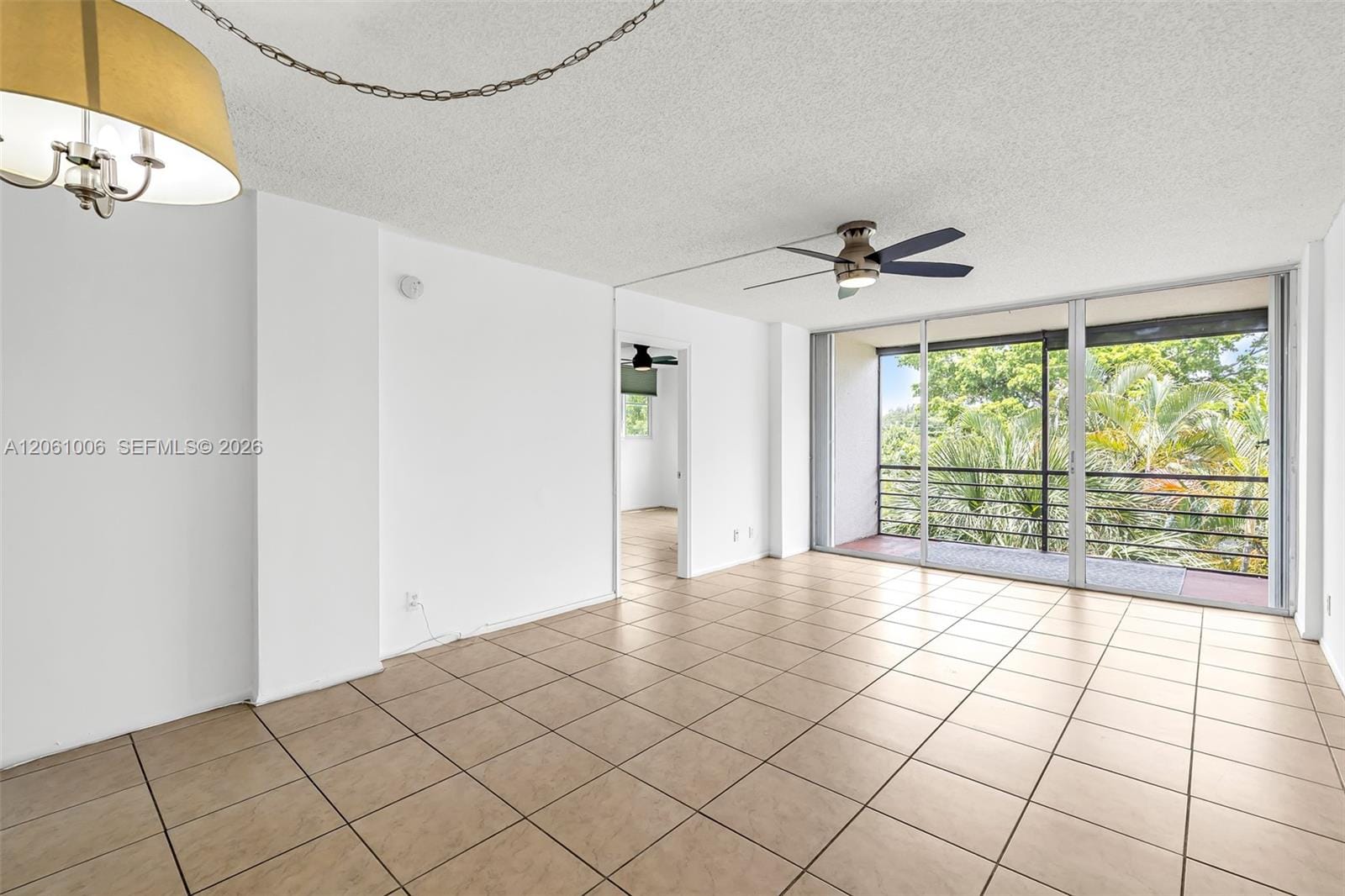112 Royal Park Drive 3A — photo 4