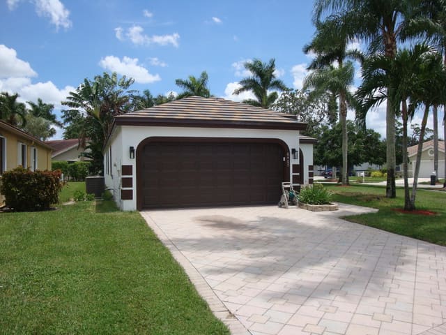 6407 Breckenridge Circle, sold in ZIP 33467, Lake Worth, FL
