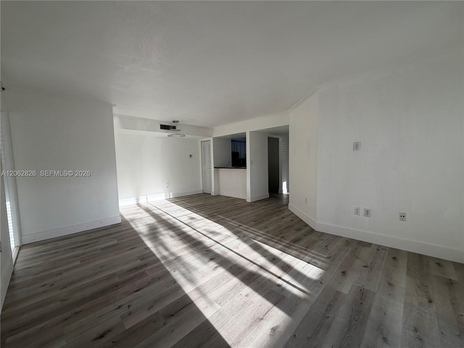 20681 NE 4th Place 101 — photo 3
