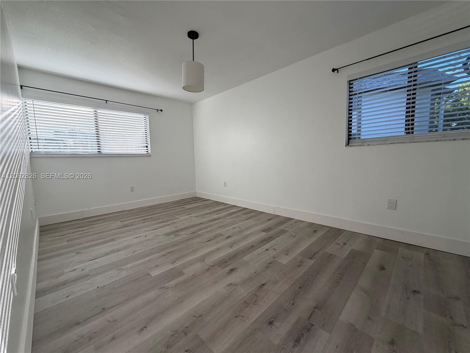 20681 NE 4th Place 101 — photo 8
