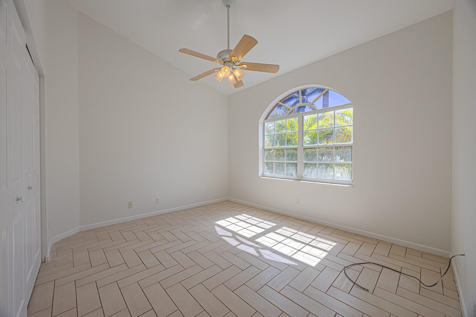 10206 ALLAMANDA Boulevard — photo 7