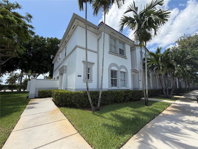4094 SW 159th Avenue 9, Miramar, FL 33027