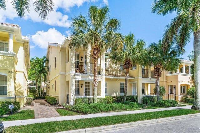4506 Illicium Drive, Palm Beach Gardens, FL 33418