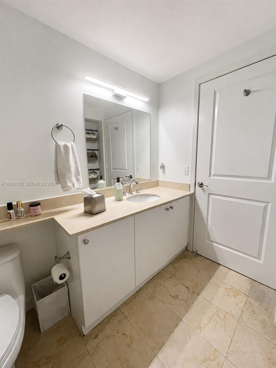 170 SE 14th Street 2007, Miami, FL 33131 photo 13