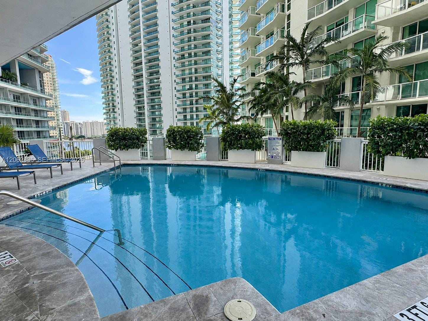 170 SE 14th Street 2007, Miami, FL 33131 photo 27