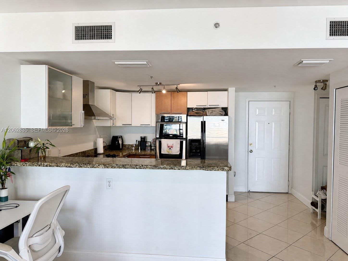 170 SE 14th Street 2007, Miami, FL 33131 photo 5