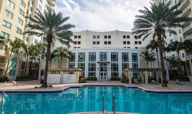 1745 E Hallandale Beach Boulevard 1606W, Hallandale Beach, FL 33009