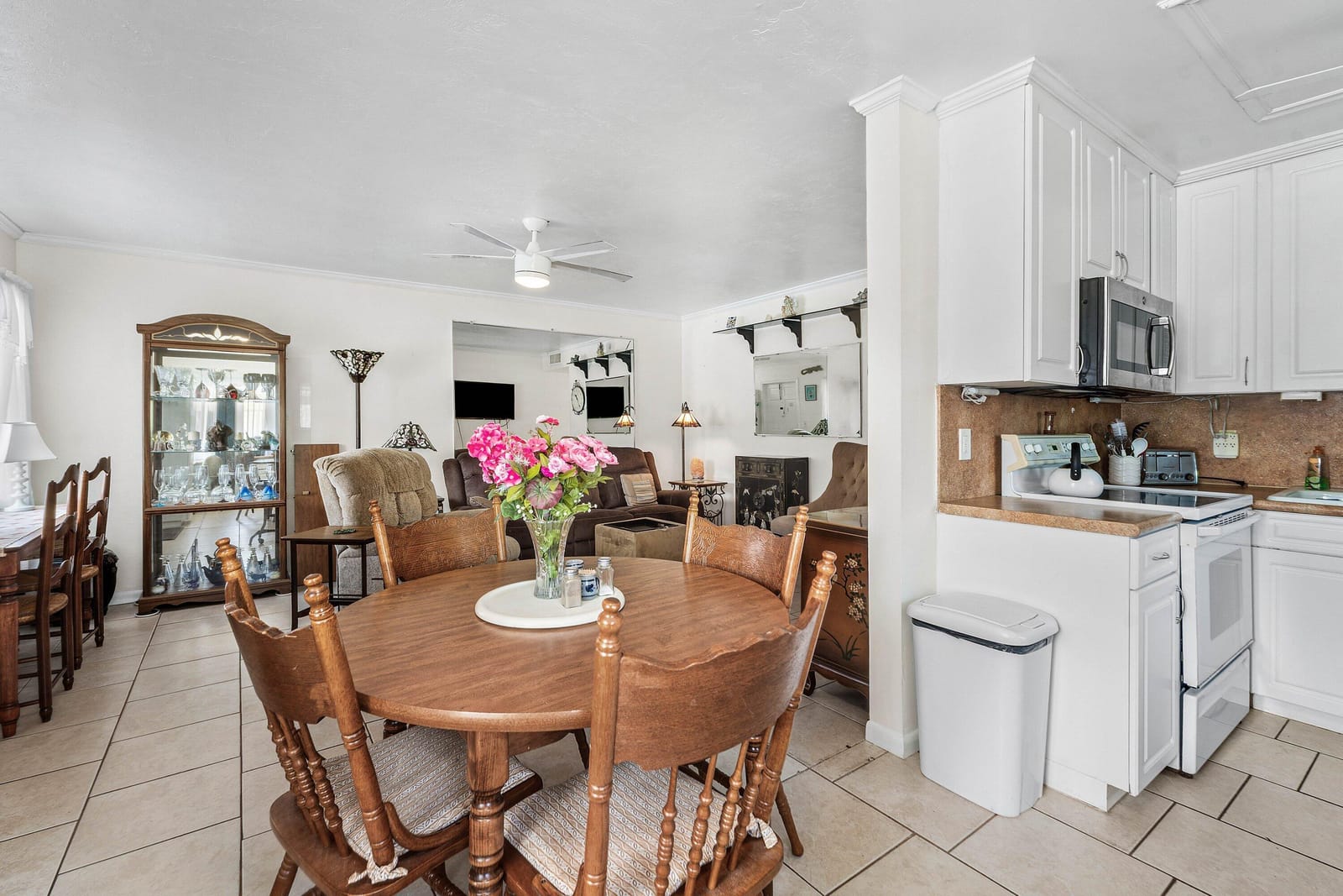 3120 LAKE OSBORNE Drive Bldg 7 Apt106 — photo 4