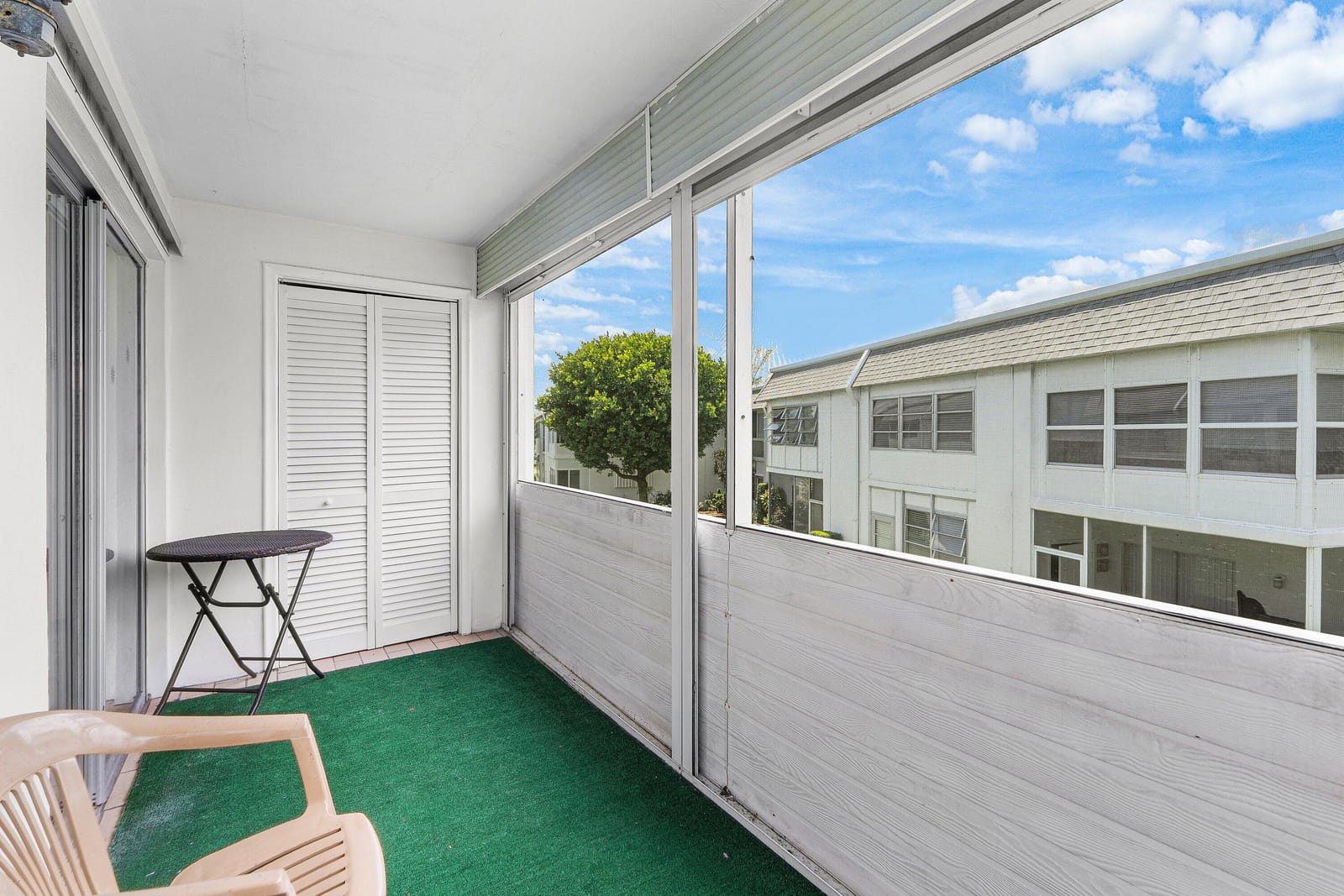 3160 LAKE OSBORNE Drive Bldg 6 Unit 206, Lake Worth Beach, FL 33461 photo 15