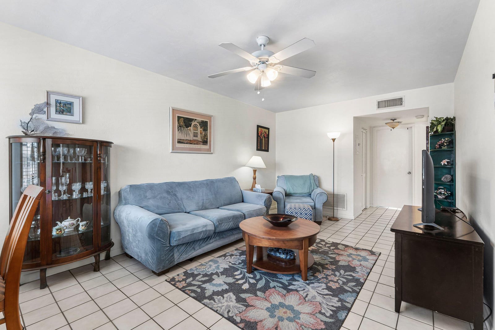 3160 LAKE OSBORNE Drive Bldg 6 Unit 206 — photo 4