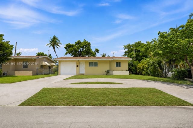 2439 Mayo Street, Hollywood, FL 33020